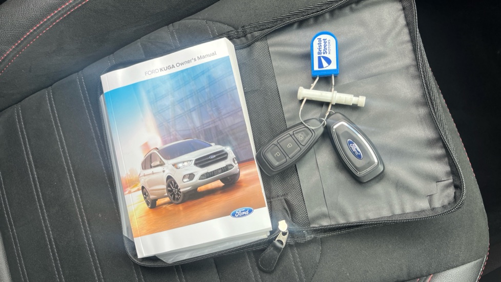 Ford Kuga 1.5 EcoBoost ST-Line 5dr 2WD Petrol Estate - Image 19