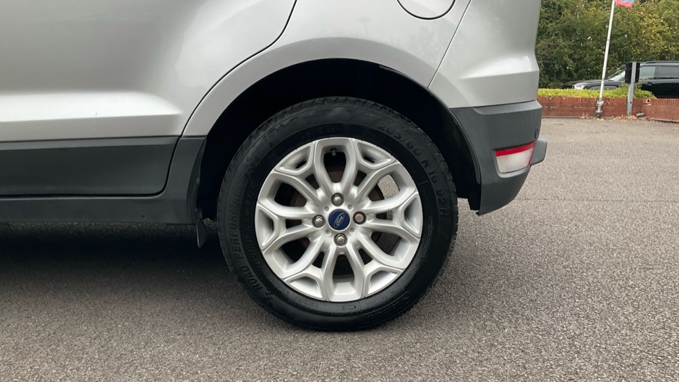 Ford EcoSport 1.0 EcoBoost Zetec 5dr Petrol Hatchback - Image 21