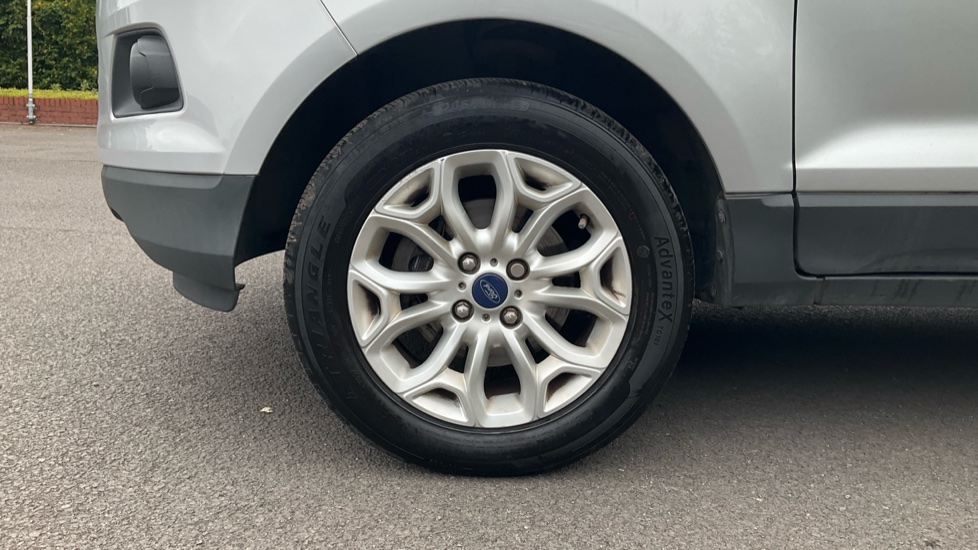 Ford EcoSport 1.0 EcoBoost Zetec 5dr Petrol Hatchback - Image 22
