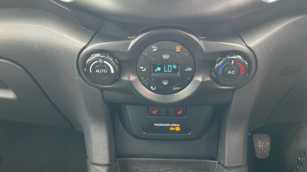 Ford EcoSport 1.0 EcoBoost Zetec 5dr Petrol Hatchback - Image 28