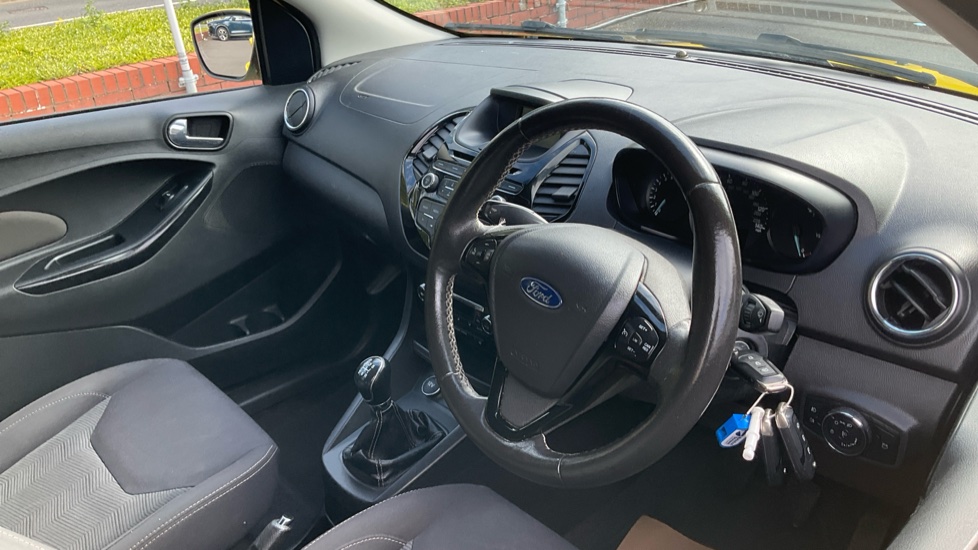 Ford KA+ 1.2 85 Zetec 5dr Petrol Hatchback - Image 11