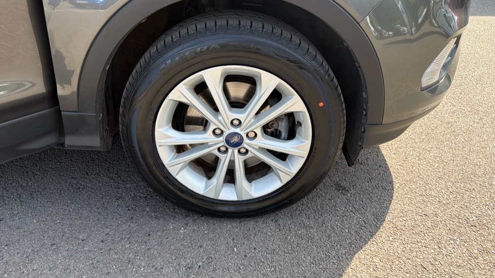 Ford Kuga 2.0 TDCi Titanium 5dr 2WD Diesel Estate - Image 33