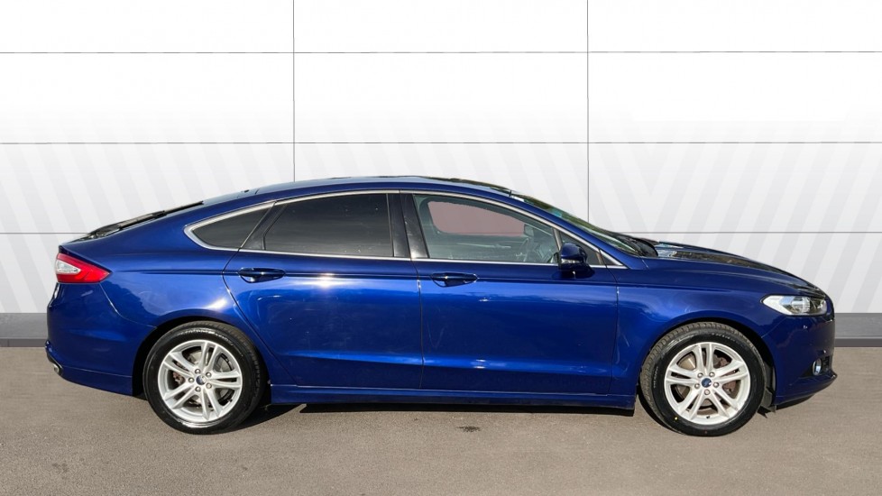 Ford Mondeo 2.0 EcoBoost Titanium 5dr Auto Petrol Hatchback - Image 5