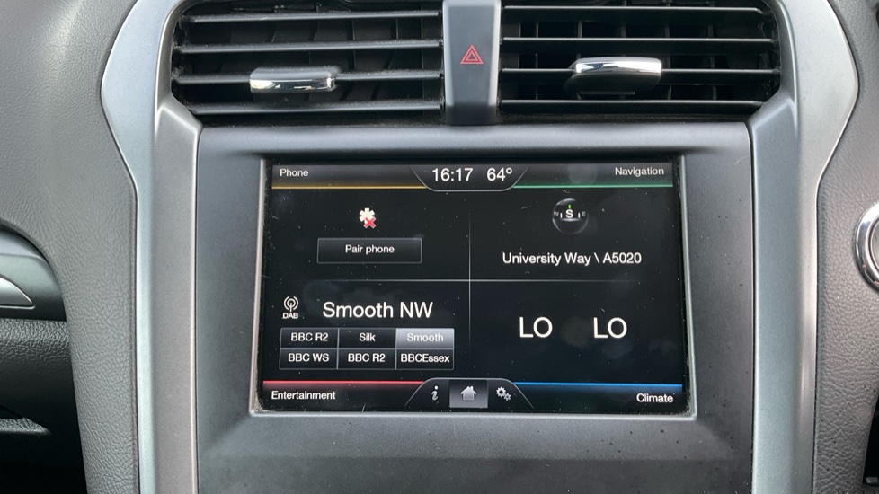 Ford Mondeo 2.0 EcoBoost Titanium 5dr Auto Petrol Hatchback - Image 12
