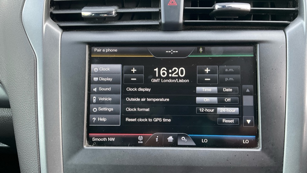Ford Mondeo 2.0 EcoBoost Titanium 5dr Auto Petrol Hatchback - Image 26