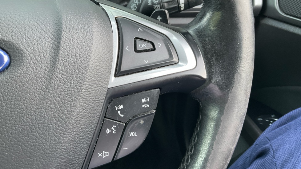 Ford Mondeo 2.0 EcoBoost Titanium 5dr Auto Petrol Hatchback - Image 31