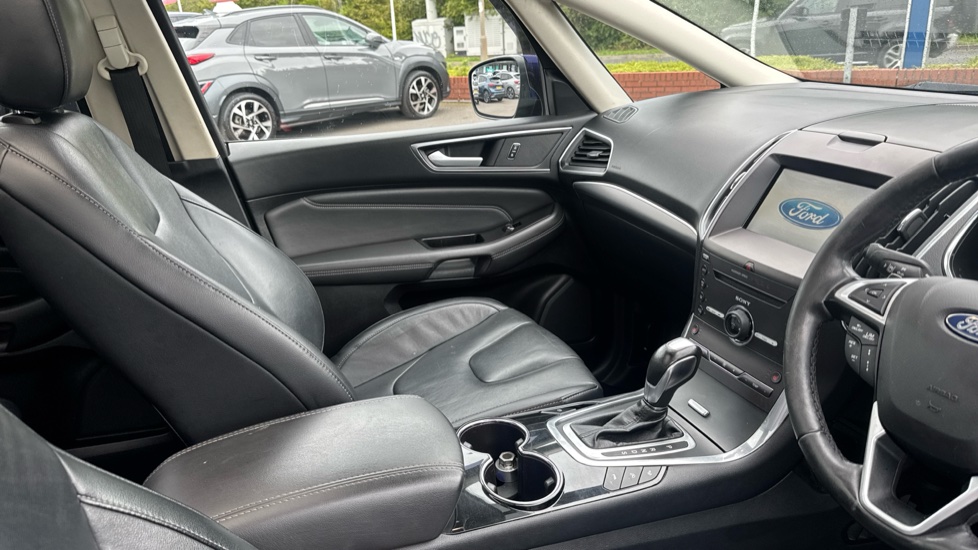 Ford S-MAX 2.0 TDCi 210 Titanium Sport 5dr Powershift Diesel Estate - Image 14