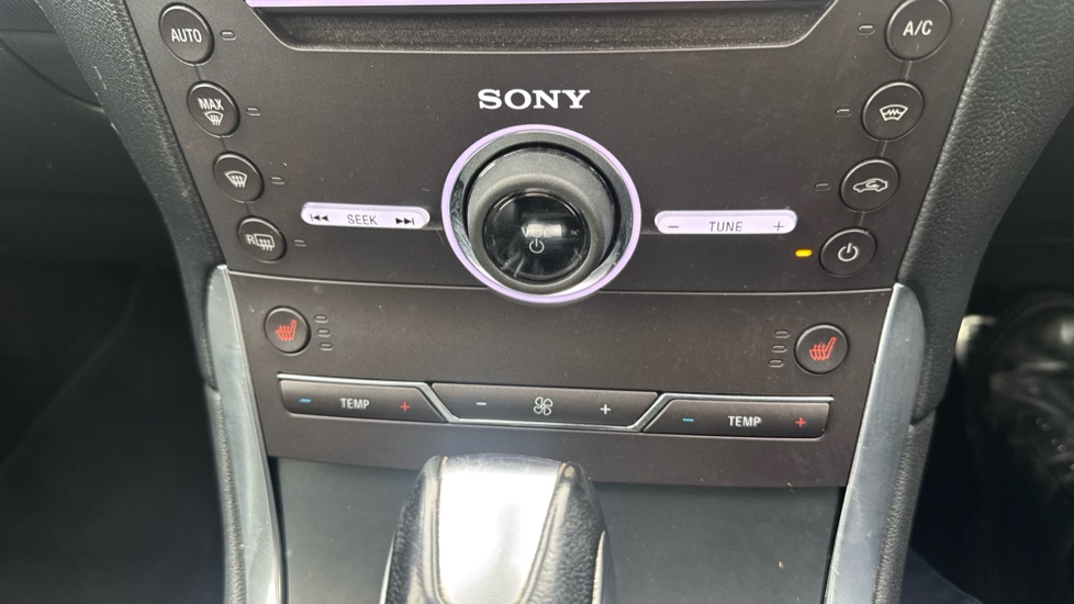 Ford S-MAX 2.0 TDCi 210 Titanium Sport 5dr Powershift Diesel Estate - Image 26