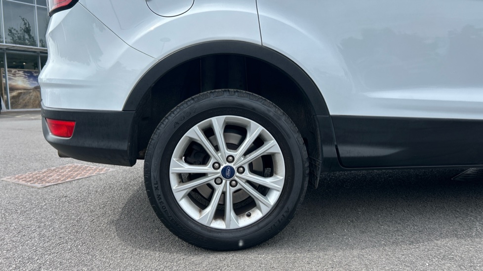 Ford Kuga 1.5 TDCi Titanium 5dr 2WD Diesel Estate - Image 7