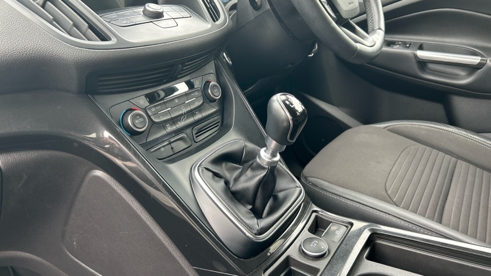 Ford Kuga 1.5 TDCi Titanium 5dr 2WD Diesel Estate - Image 13