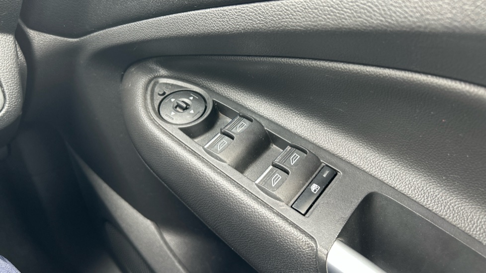 Ford Kuga 1.5 TDCi Titanium 5dr 2WD Diesel Estate - Image 33
