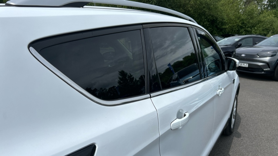 Ford Kuga 1.5 TDCi Titanium 5dr 2WD Diesel Estate - Image 38