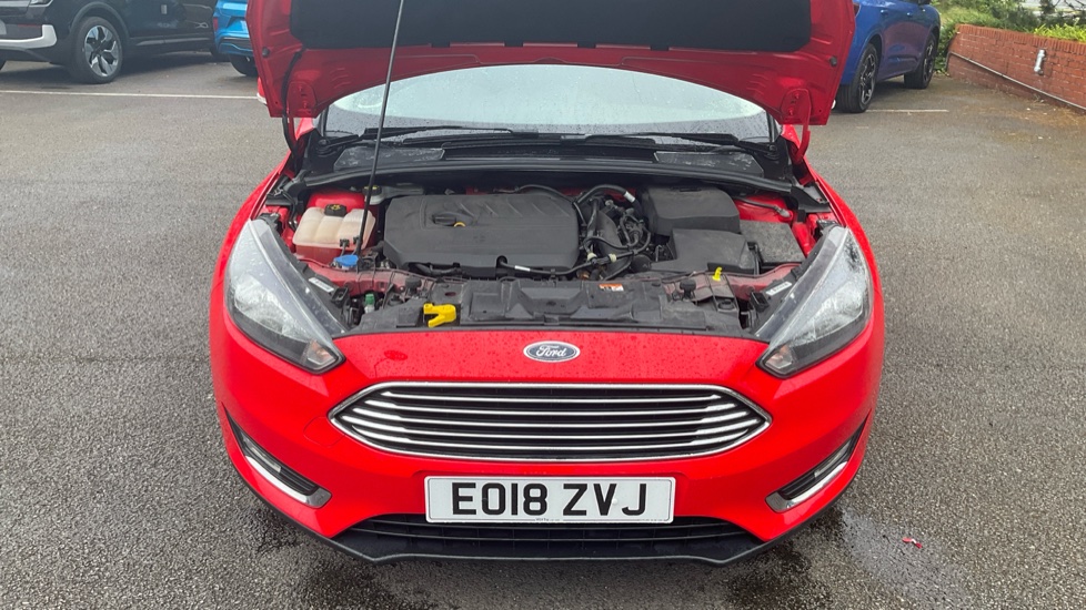 Ford Focus 1.5 EcoBoost Titanium 5dr Auto Petrol Hatchback - Image 8