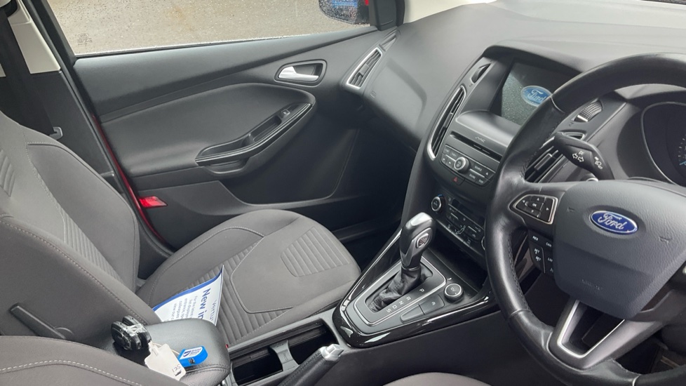 Ford Focus 1.5 EcoBoost Titanium 5dr Auto Petrol Hatchback - Image 14