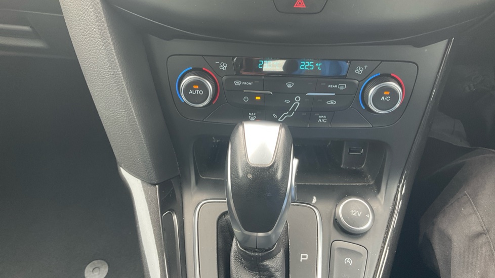 Ford Focus 1.5 EcoBoost Titanium 5dr Auto Petrol Hatchback - Image 35