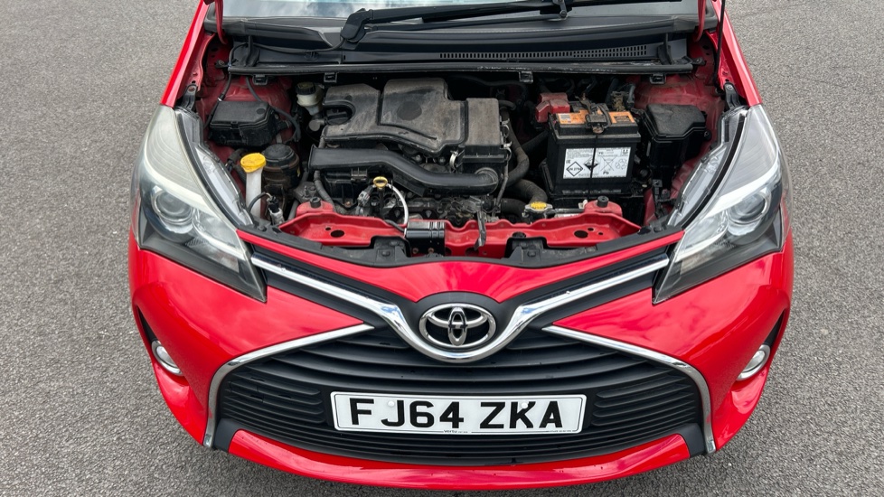 Toyota Yaris 1.0 VVT-i Icon 5dr Petrol Hatchback - Image 8