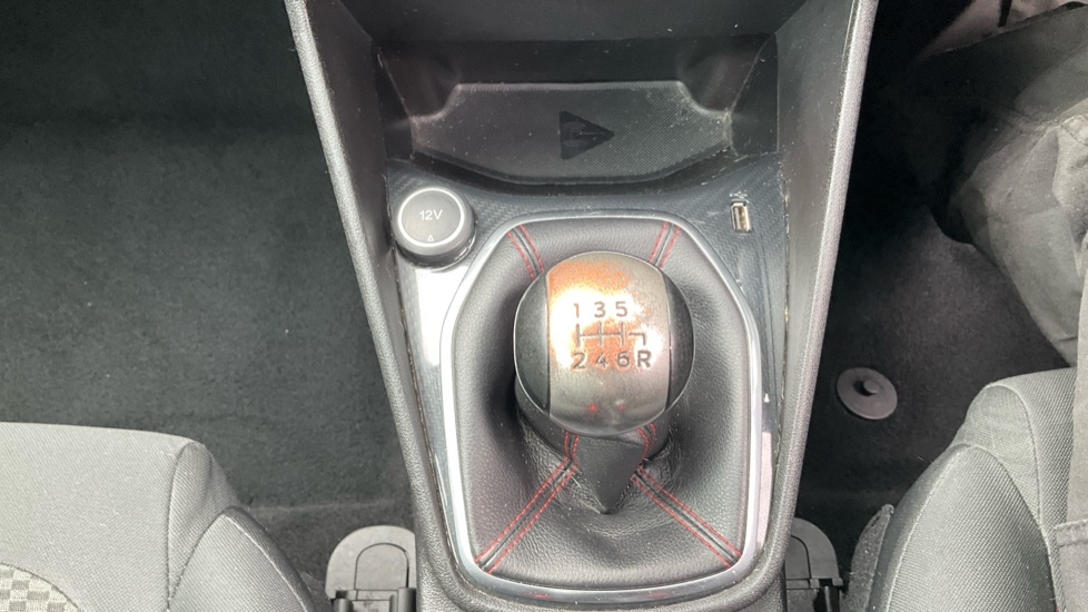 Ford Fiesta 1.0 EcoBoost 140 ST-Line 3dr Petrol Hatchback - Image 33