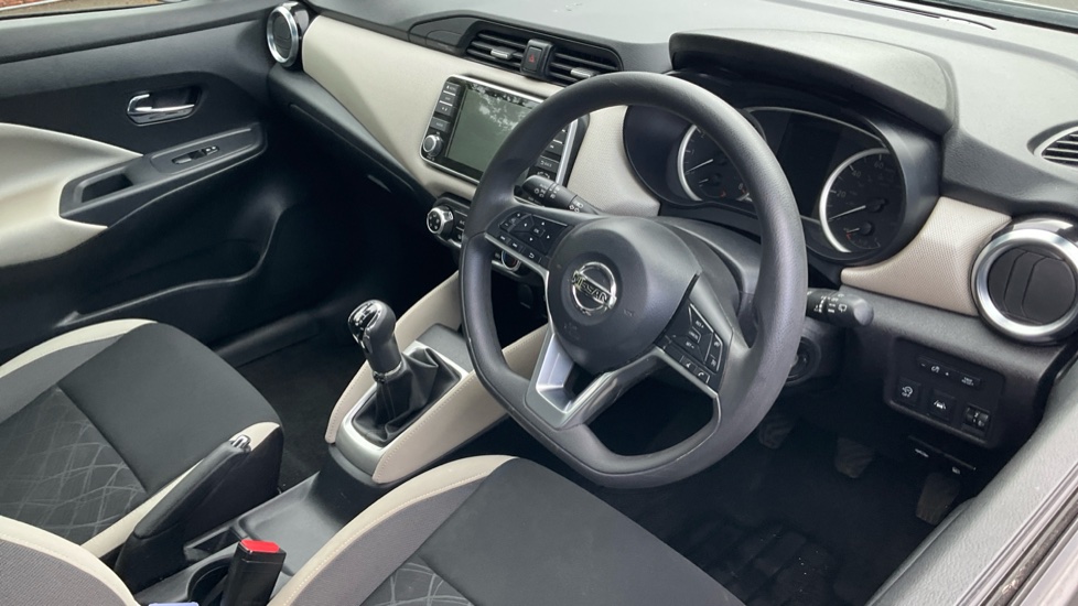 Nissan Micra 0.9 IG-T Acenta 5dr Petrol Hatchback - Image 11