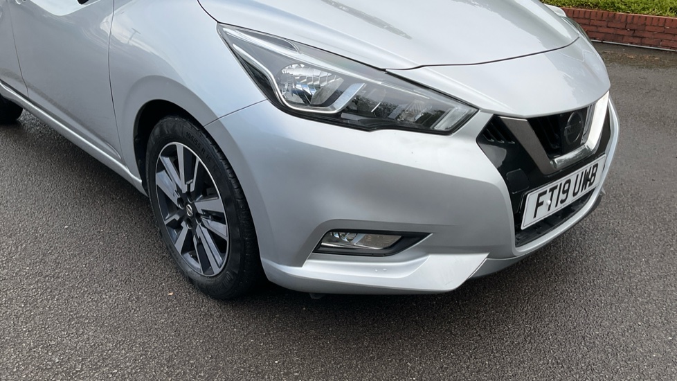 Nissan Micra 0.9 IG-T Acenta 5dr Petrol Hatchback - Image 28