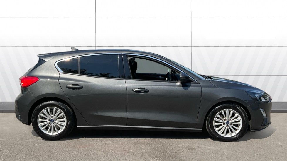 Ford Focus 1.5 EcoBoost 150 Titanium 5dr Petrol Hatchback - Image 5