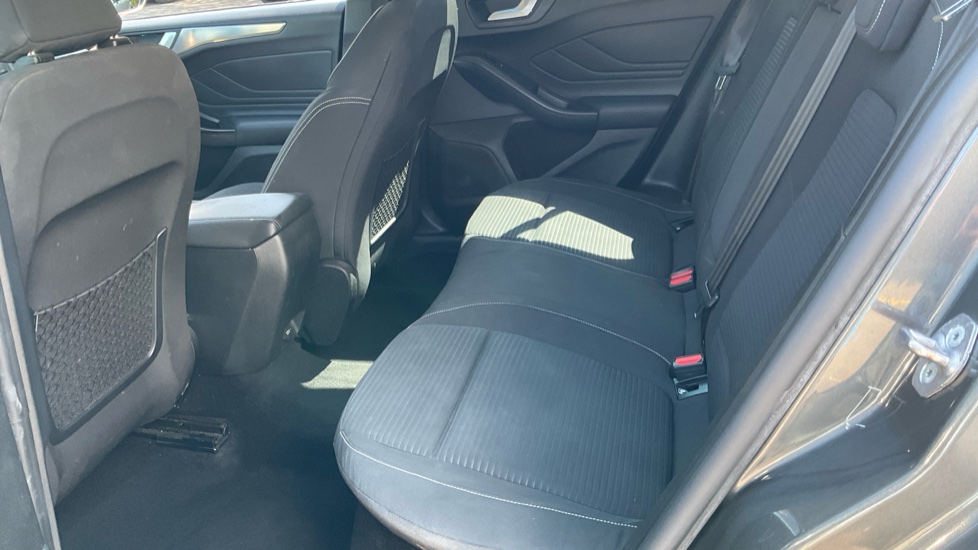 Ford Focus 1.5 EcoBoost 150 Titanium 5dr Petrol Hatchback - Image 16