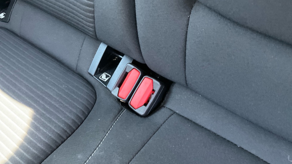 Ford Focus 1.5 EcoBoost 150 Titanium 5dr Petrol Hatchback - Image 17