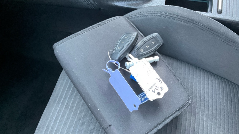 Ford Focus 1.5 EcoBoost 150 Titanium 5dr Petrol Hatchback - Image 19