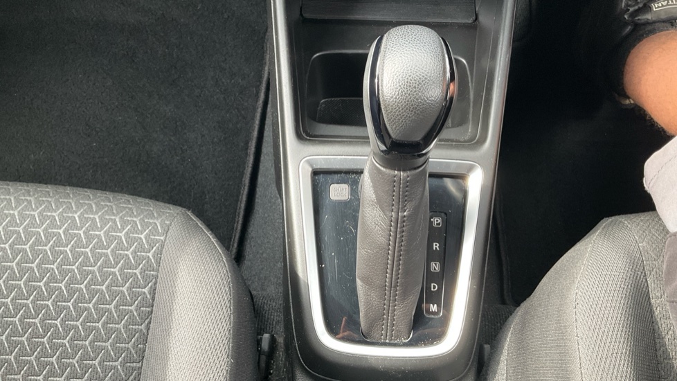 Suzuki Swift 1.0 Boosterjet SZ5 5dr Auto Petrol Hatchback - Image 37