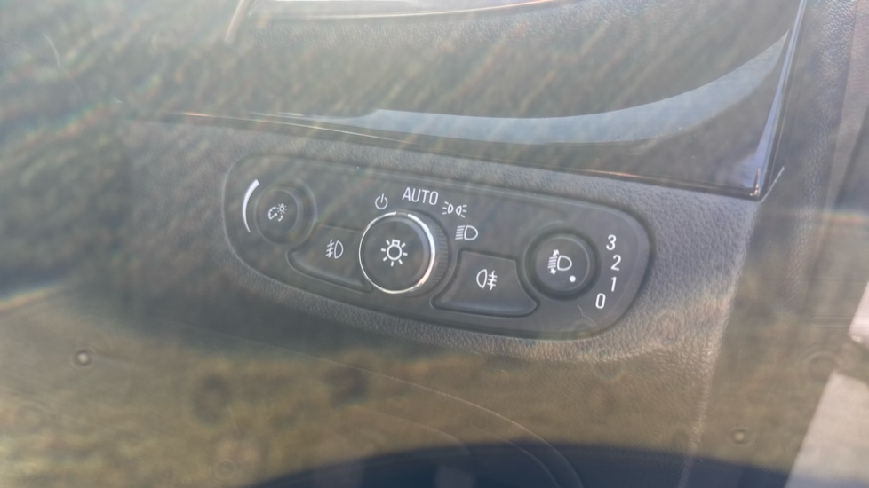 Vauxhall Mokka X 1.4T Active 5dr Petrol Hatchback - Image 19