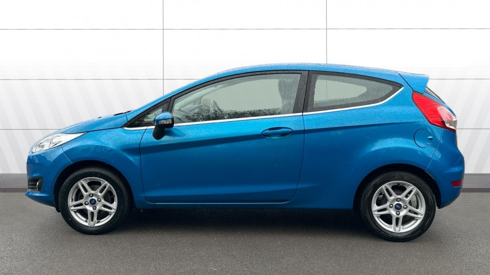 Ford Fiesta 1.25 82 Zetec 3dr Petrol Hatchback - Image 5