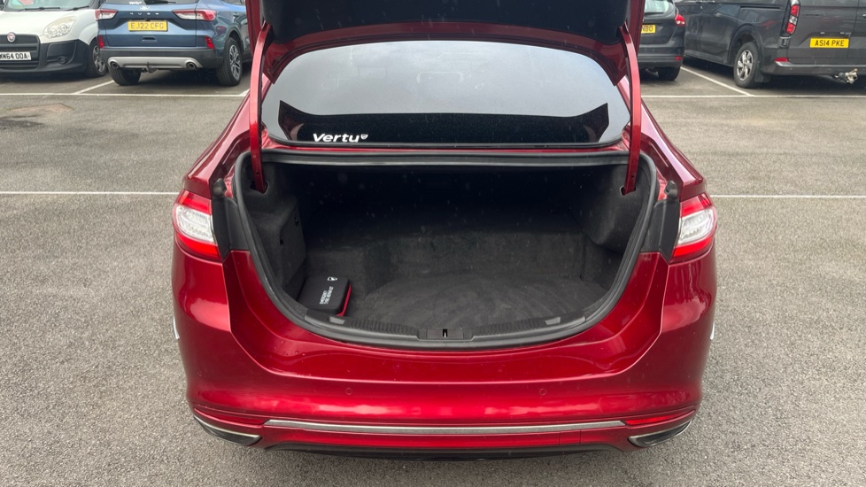 Ford Mondeo 2.0 Hybrid Titanium Edition 4dr Auto Hybrid Saloon - Image 4