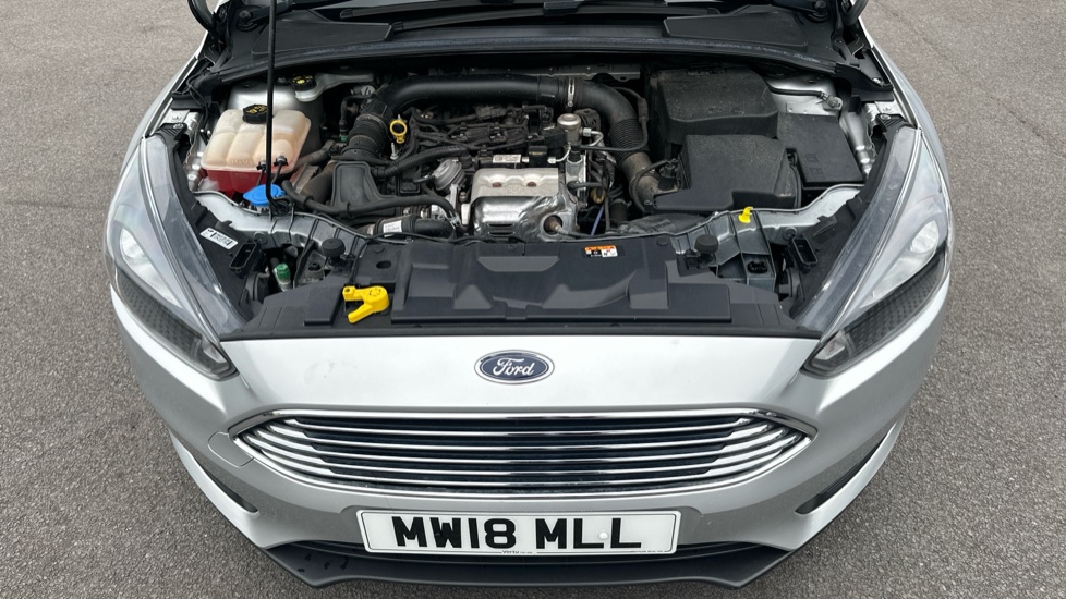Ford Focus 1.0 EcoBoost Zetec Edition 5dr Petrol Hatchback - Image 8