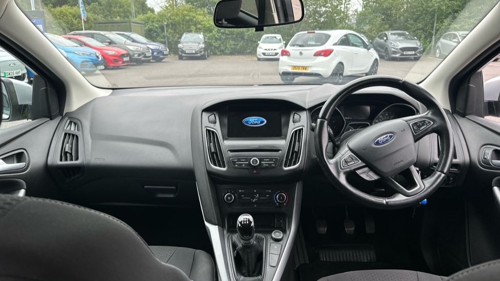 Ford Focus 1.0 EcoBoost Zetec Edition 5dr Petrol Hatchback - Image 10