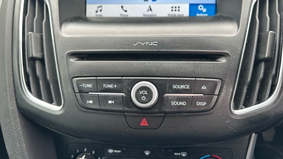 Ford Focus 1.0 EcoBoost Zetec Edition 5dr Petrol Hatchback - Image 29