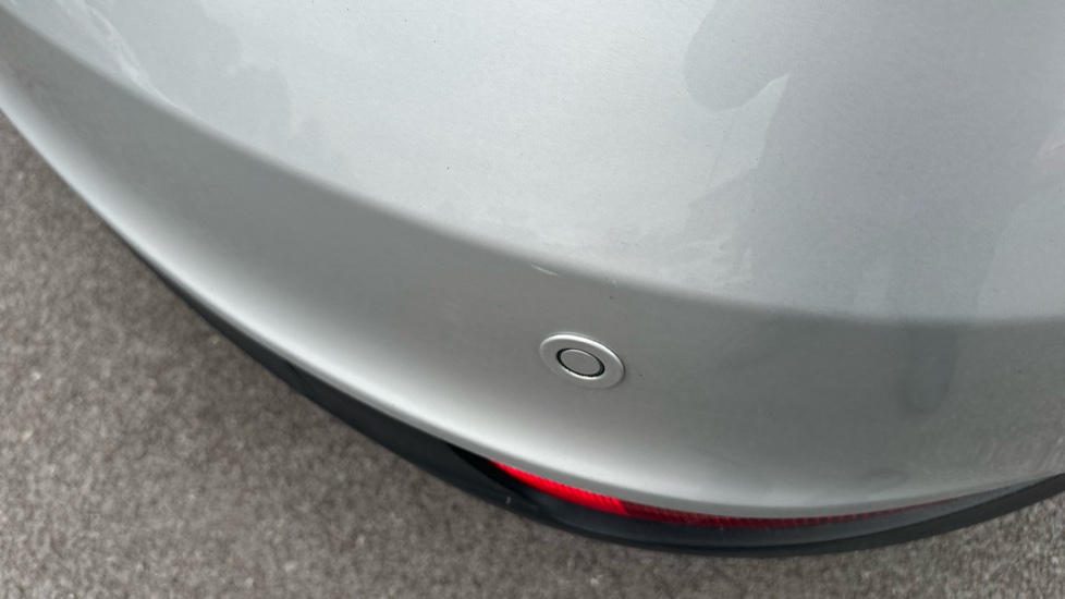 Ford Focus 1.0 EcoBoost Zetec Edition 5dr Petrol Hatchback - Image 36