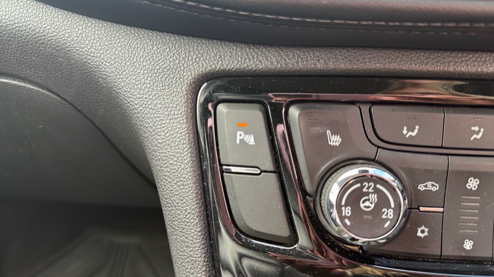 Vauxhall Mokka X 1.4T ecoTEC Elite 5dr Petrol Hatchback - Image 26