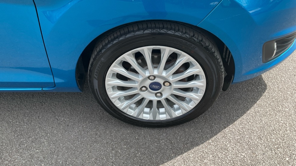 Ford Fiesta 1.0 Titanium 5dr Petrol Hatchback - Image 19