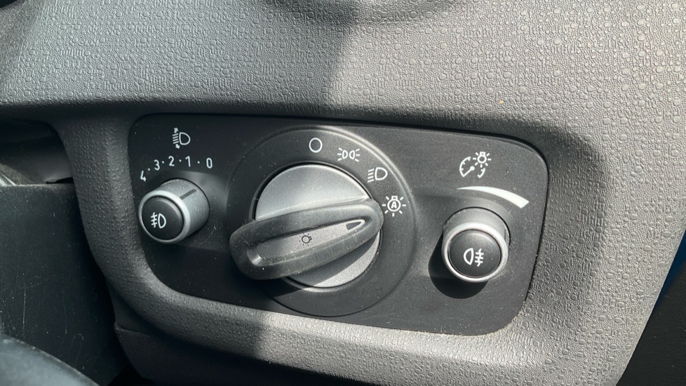 Ford Fiesta 1.0 Titanium 5dr Petrol Hatchback - Image 28