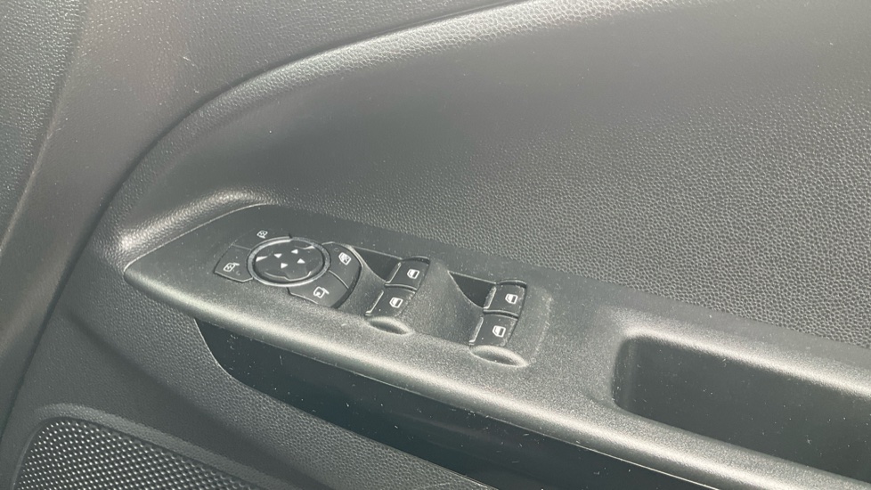 Ford EcoSport 1.0 EcoBoost 125 ST-Line 5dr Petrol Hatchback - Image 28