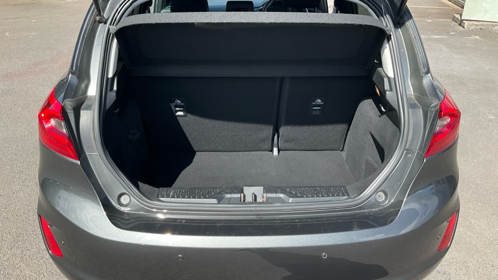 Ford Fiesta 1.0 EcoBoost Titanium 5dr Petrol Hatchback - Image 4