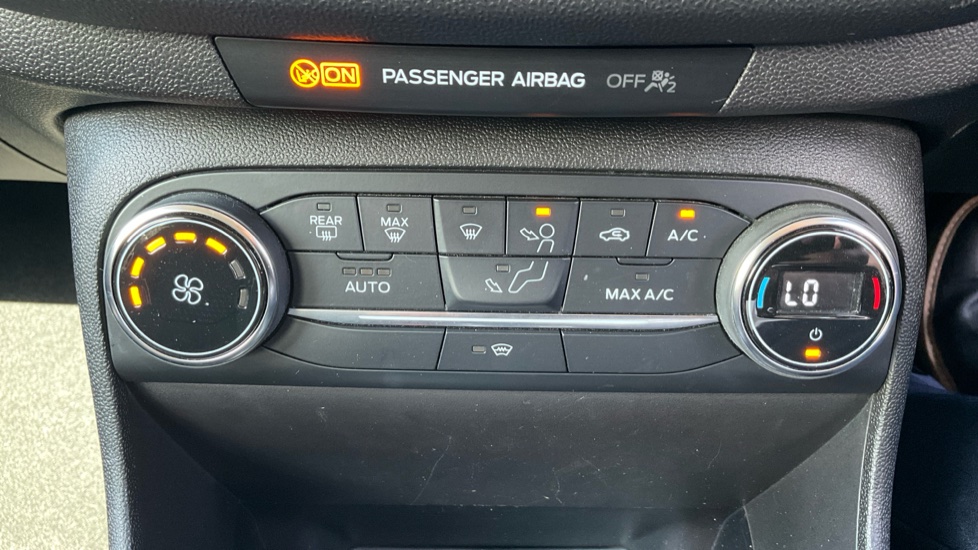 Ford Fiesta 1.0 EcoBoost Titanium 5dr Petrol Hatchback - Image 19