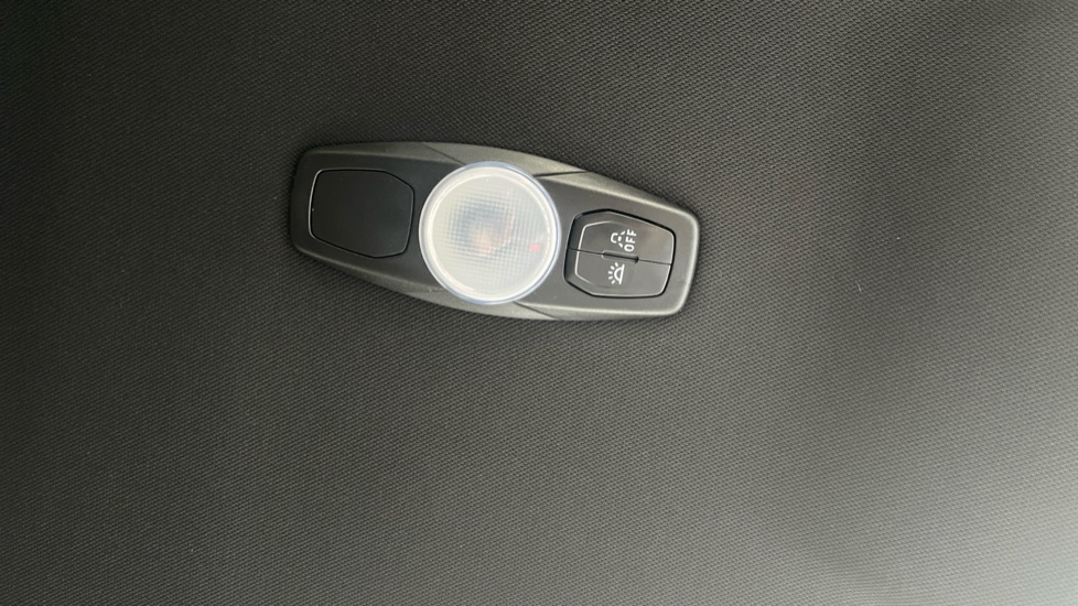 Ford Focus 1.0 EcoBoost 140 ST-Line Navigation 5dr Petrol Hatchback - Image 35