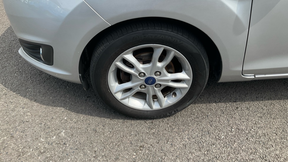 Ford Fiesta 1.0 EcoBoost Zetec 5dr Powershift Petrol Hatchback - Image 13