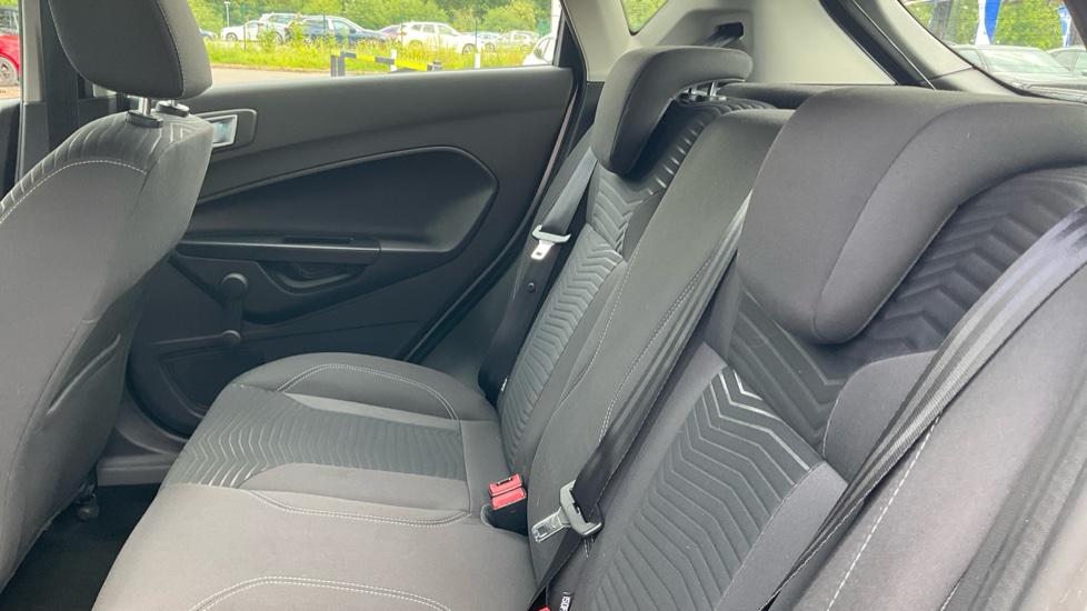 Ford Fiesta 1.0 EcoBoost Zetec 5dr Powershift Petrol Hatchback - Image 16