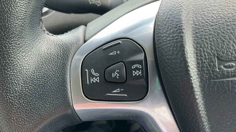 Ford Fiesta 1.0 EcoBoost Zetec 5dr Powershift Petrol Hatchback - Image 25