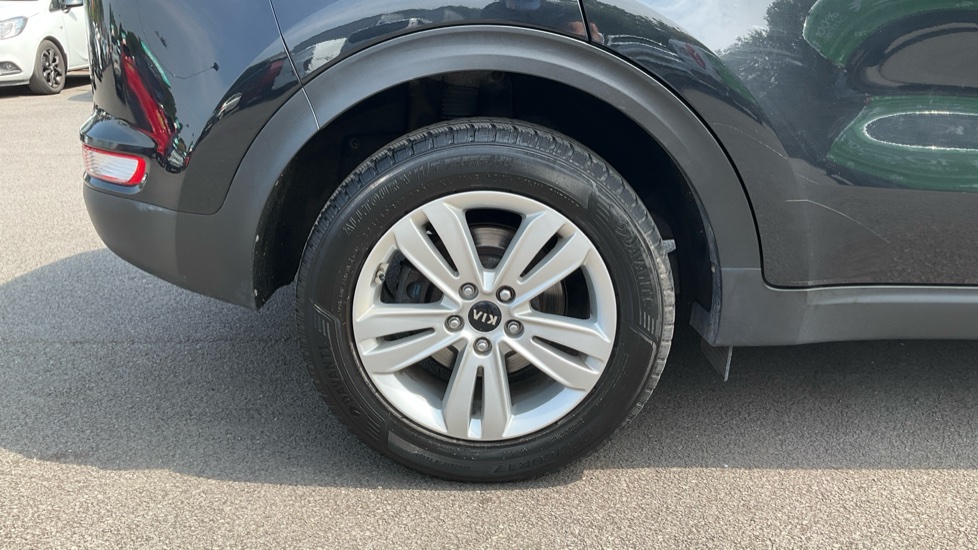 Kia Sportage 1.7 CRDi ISG 2 5dr Diesel Estate - Image 24