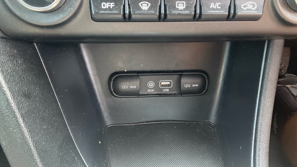 Kia Sportage 1.7 CRDi ISG 2 5dr Diesel Estate - Image 30