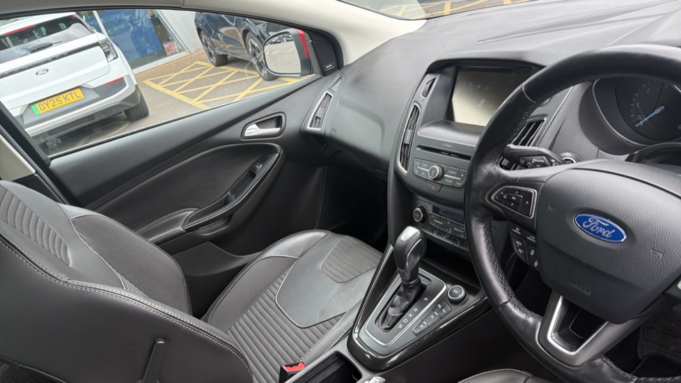 Ford Focus 1.5 TDCi 120 Titanium X 5dr Powershift Diesel Hatchback - Image 14