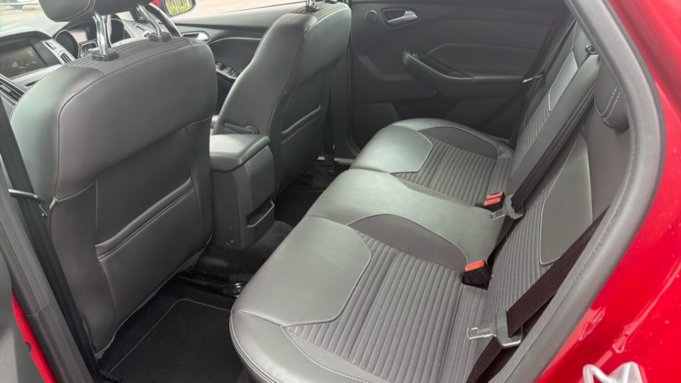 Ford Focus 1.5 TDCi 120 Titanium X 5dr Powershift Diesel Hatchback - Image 16