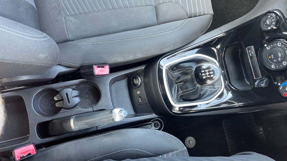 Ford Fiesta 1.0 EcoBoost Zetec White 5dr Petrol Hatchback - Image 32